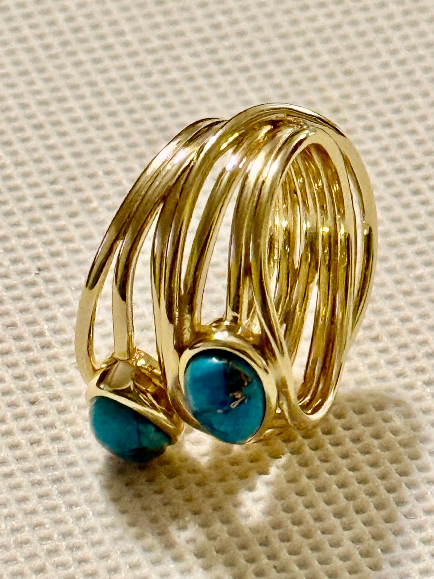 14K Turquoise Ring! 5.5