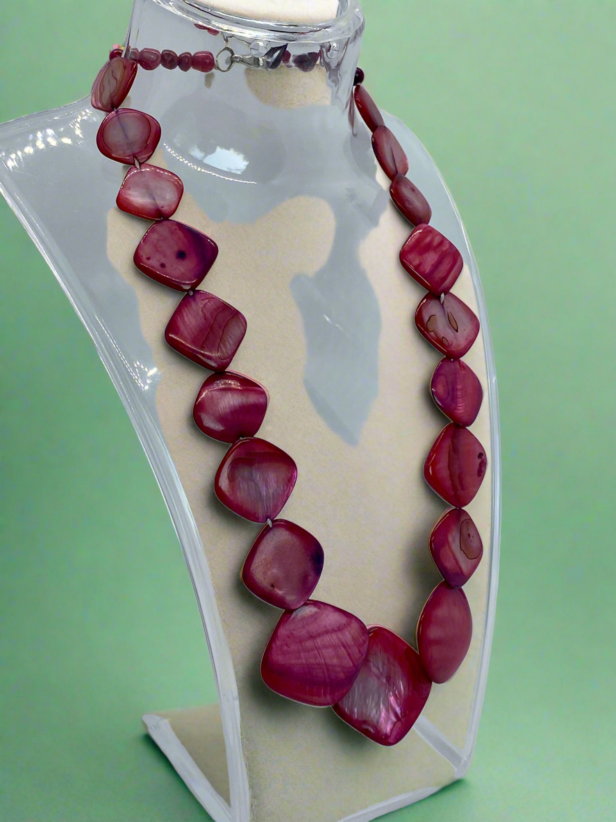 Rose Pearl Necklace!