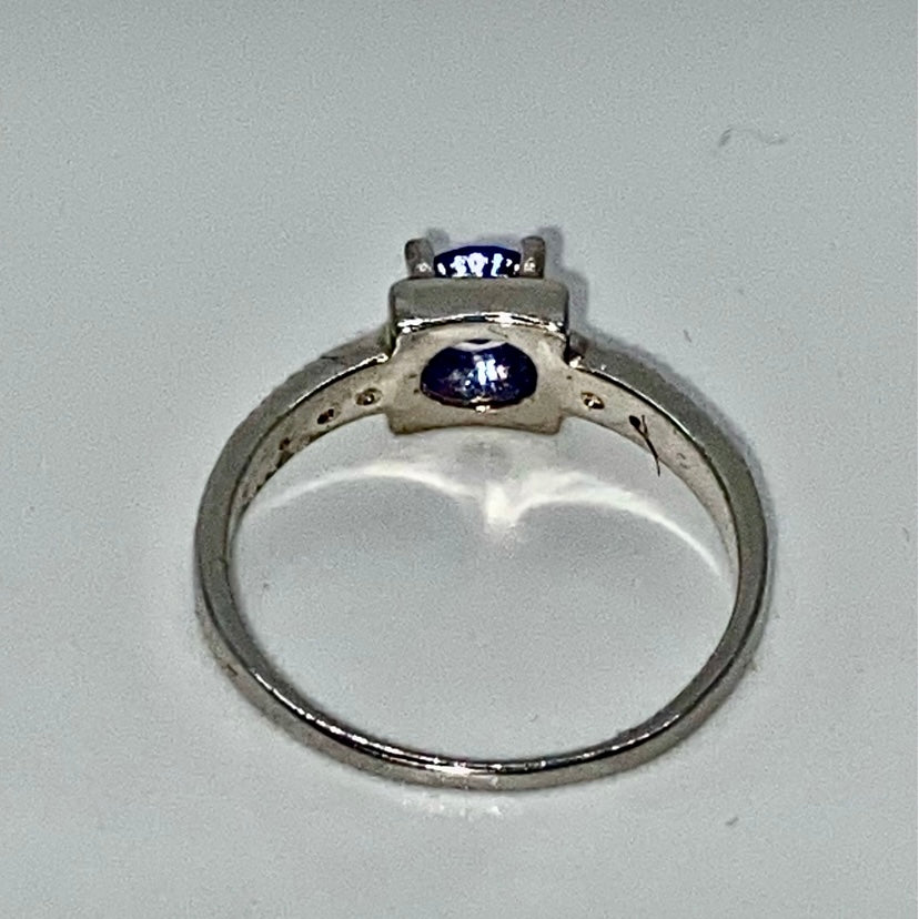 Tanzanite With Diamonds Ring!