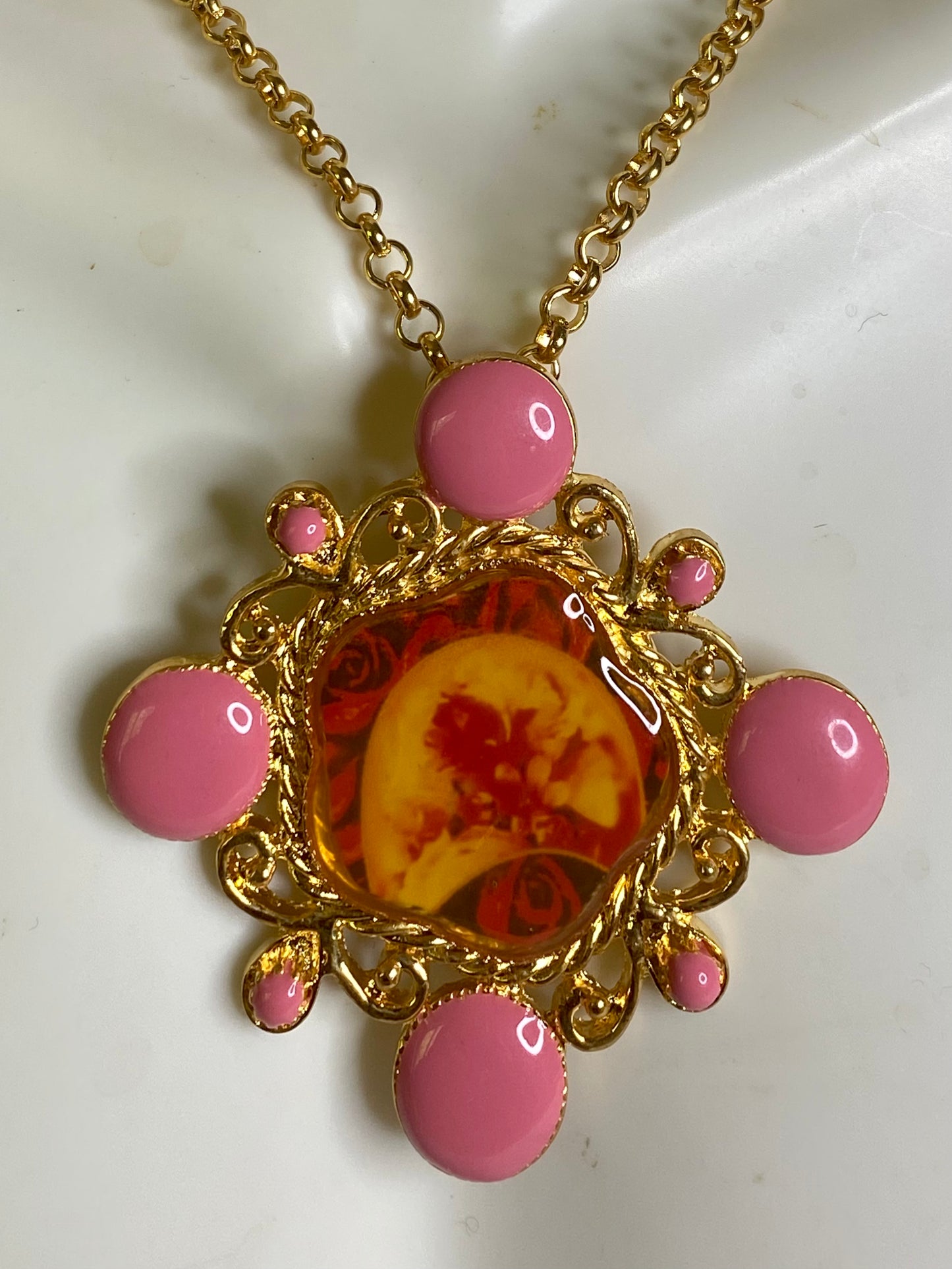 Ladies Floral Deco Necklace!