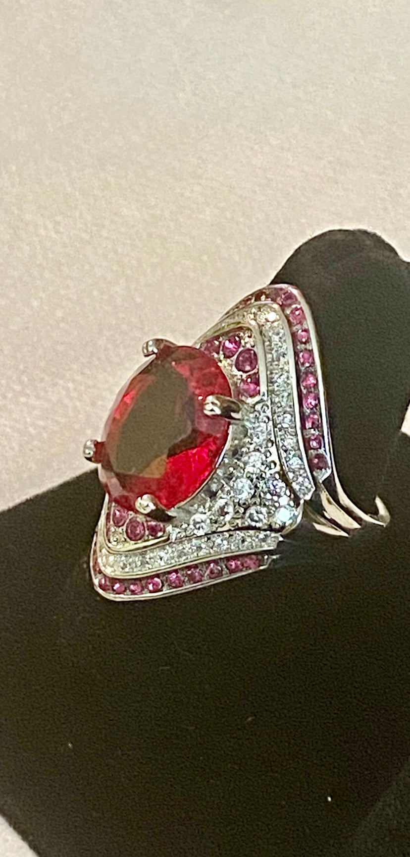 Ladies Royal Ruby Red Ring! 8