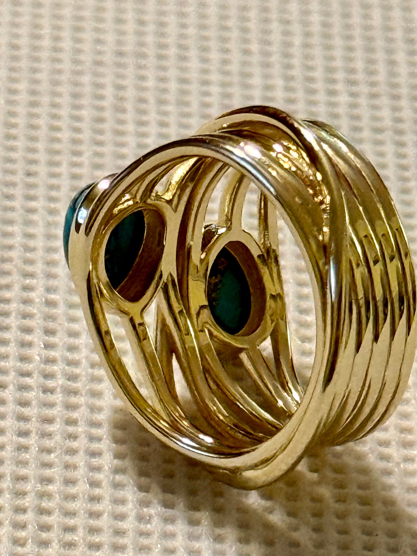 14K Turquoise Ring! 5.5