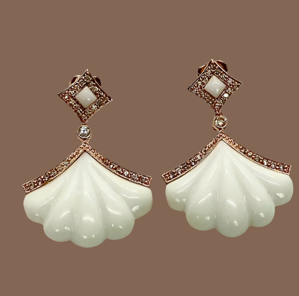 Ladies Fan Dangle Earrings!