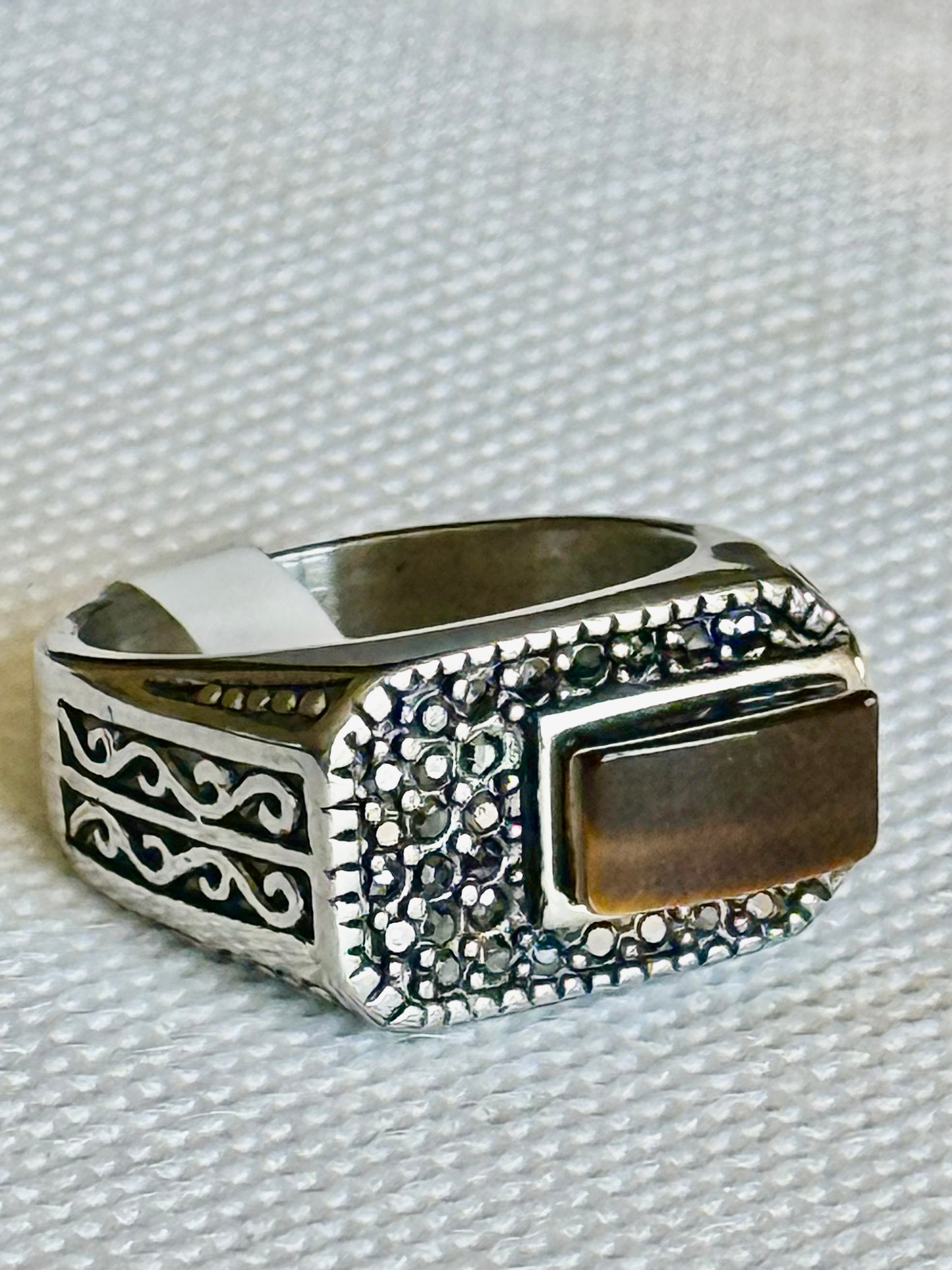 Men’s Tiger’s Eye Ring! 9