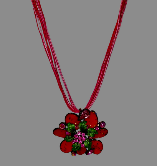 Floral Pendant Necklace!