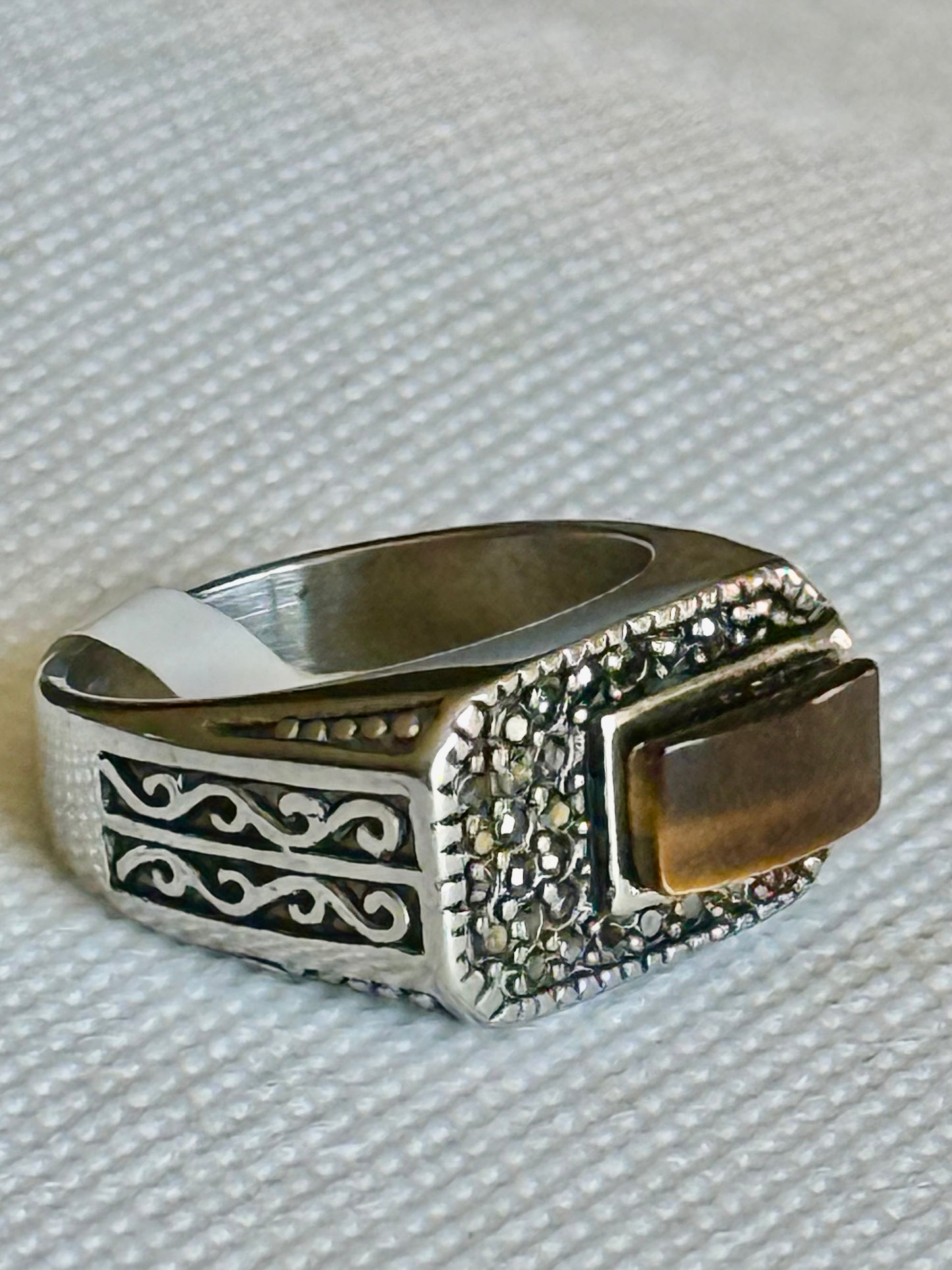 Men’s Tiger’s Eye Ring! 9