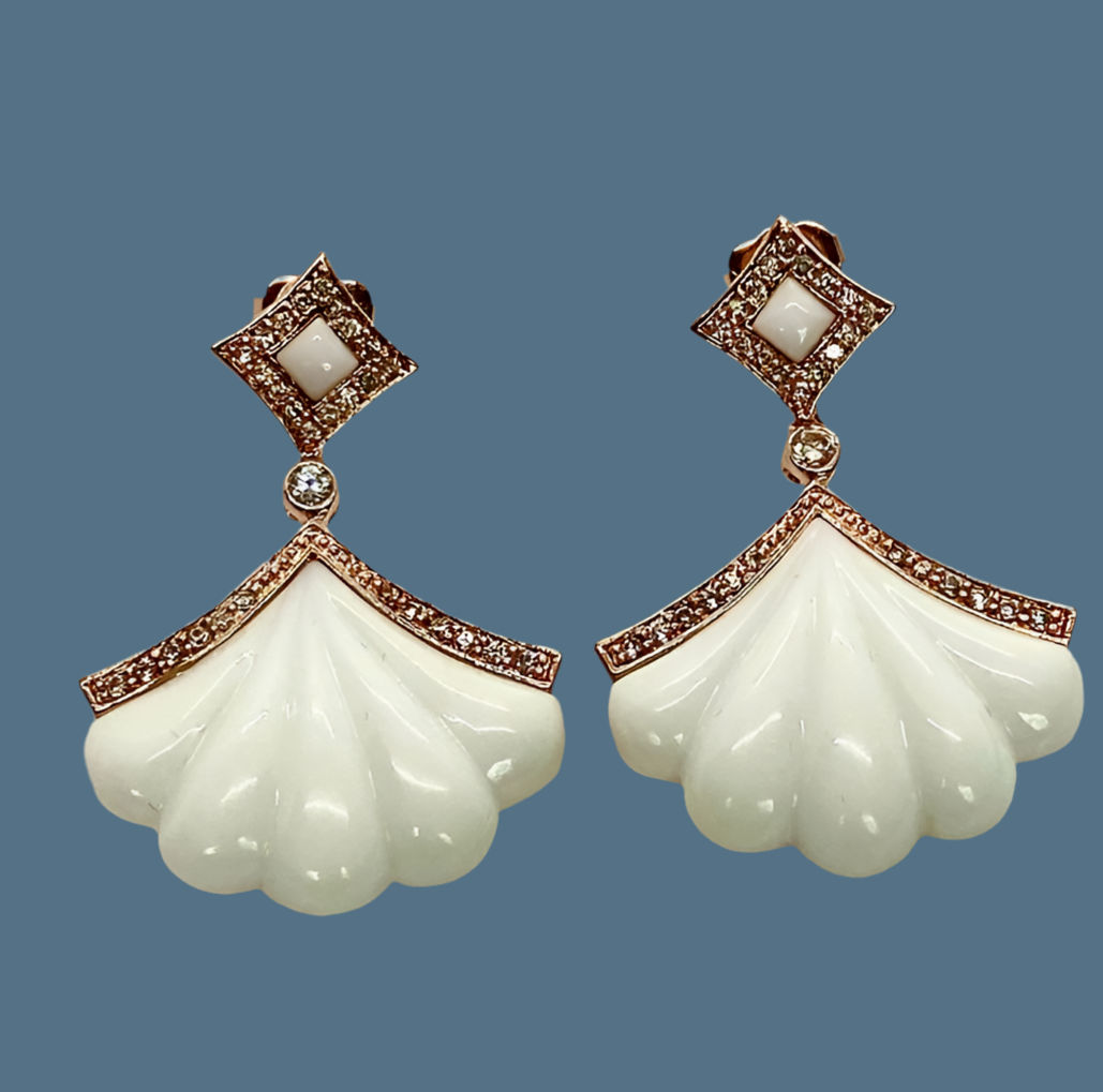 Ladies Fan Dangle Earrings!