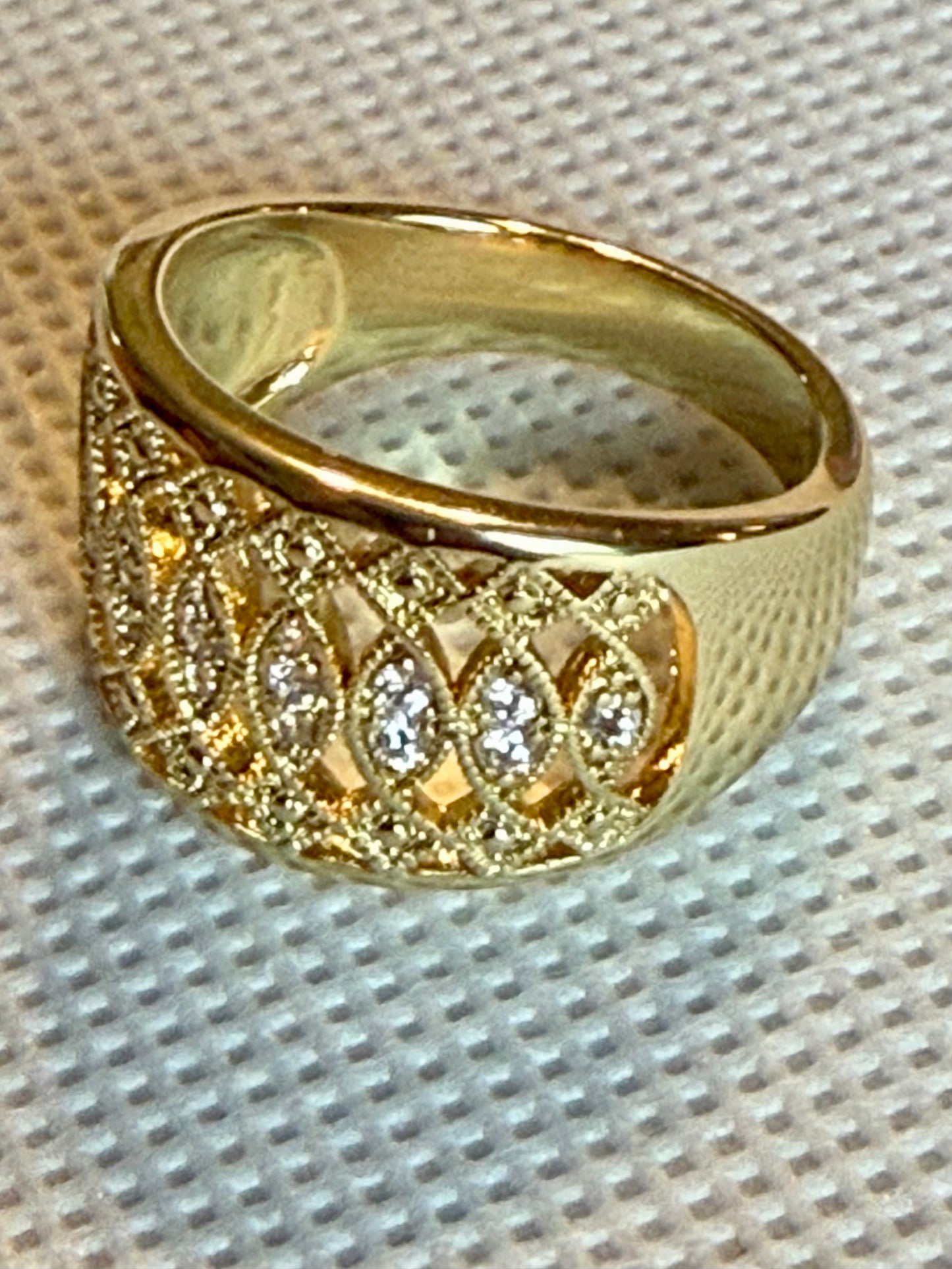 Ladies Open Band Ring! 8-9