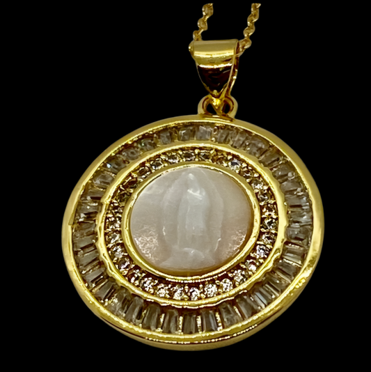 Gold Filled Pendant Necklace!