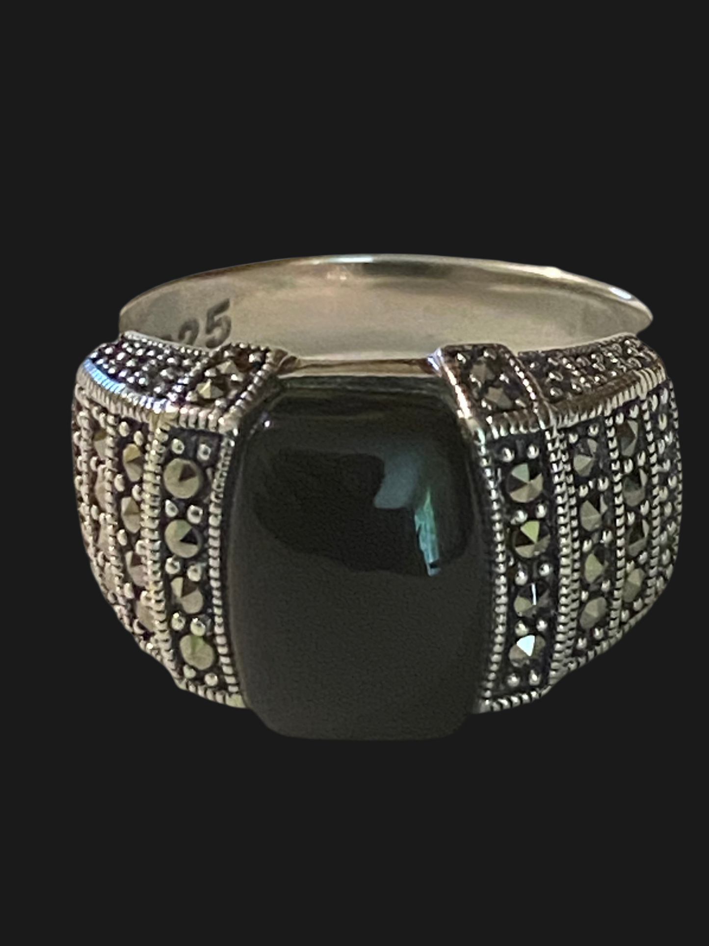 Men’s Black Onyx Ring!! 11