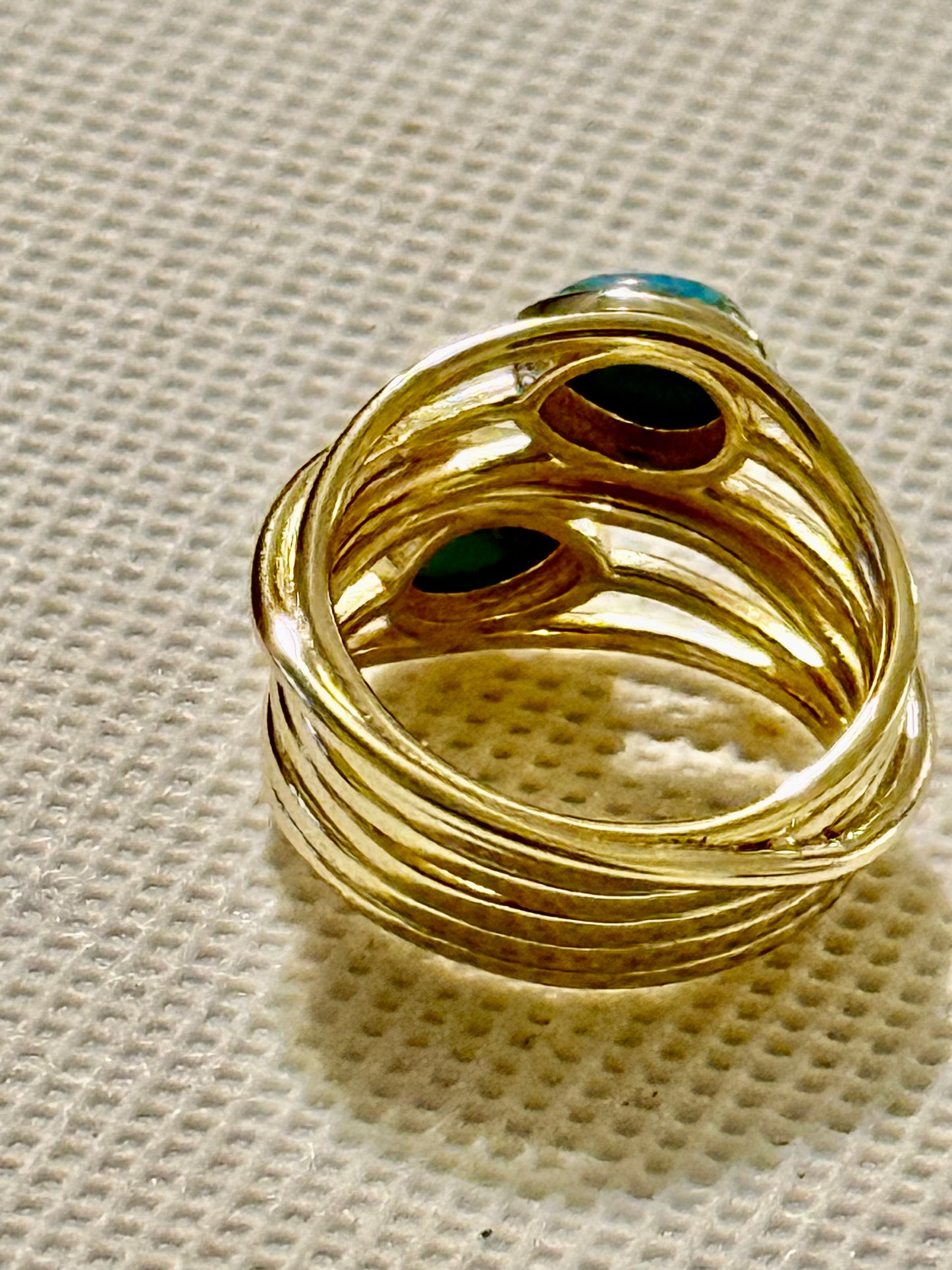 14K Turquoise Ring! 5.5