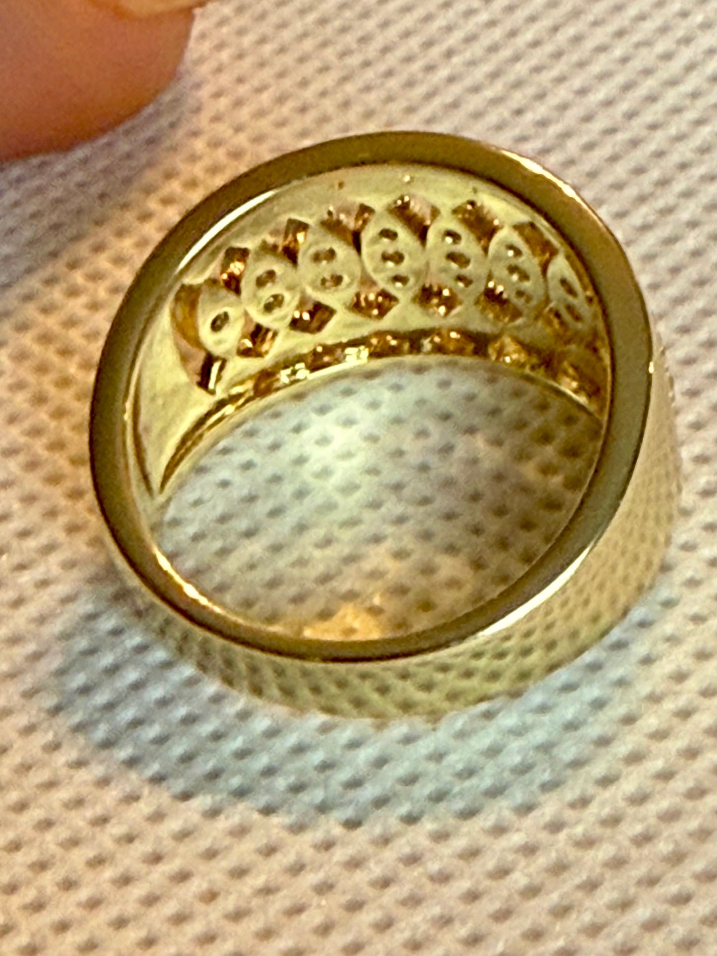 Ladies Open Band Ring! 8-9