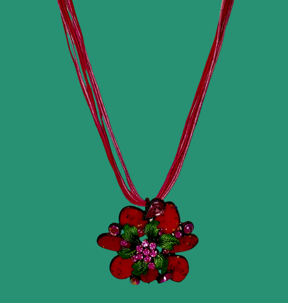 Floral Pendant Necklace!