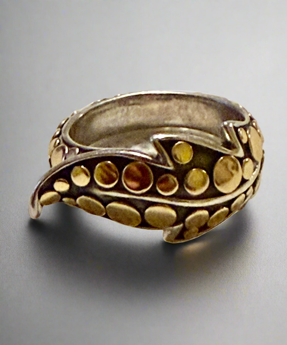 John Hardy Dot Leaf Ring! 7