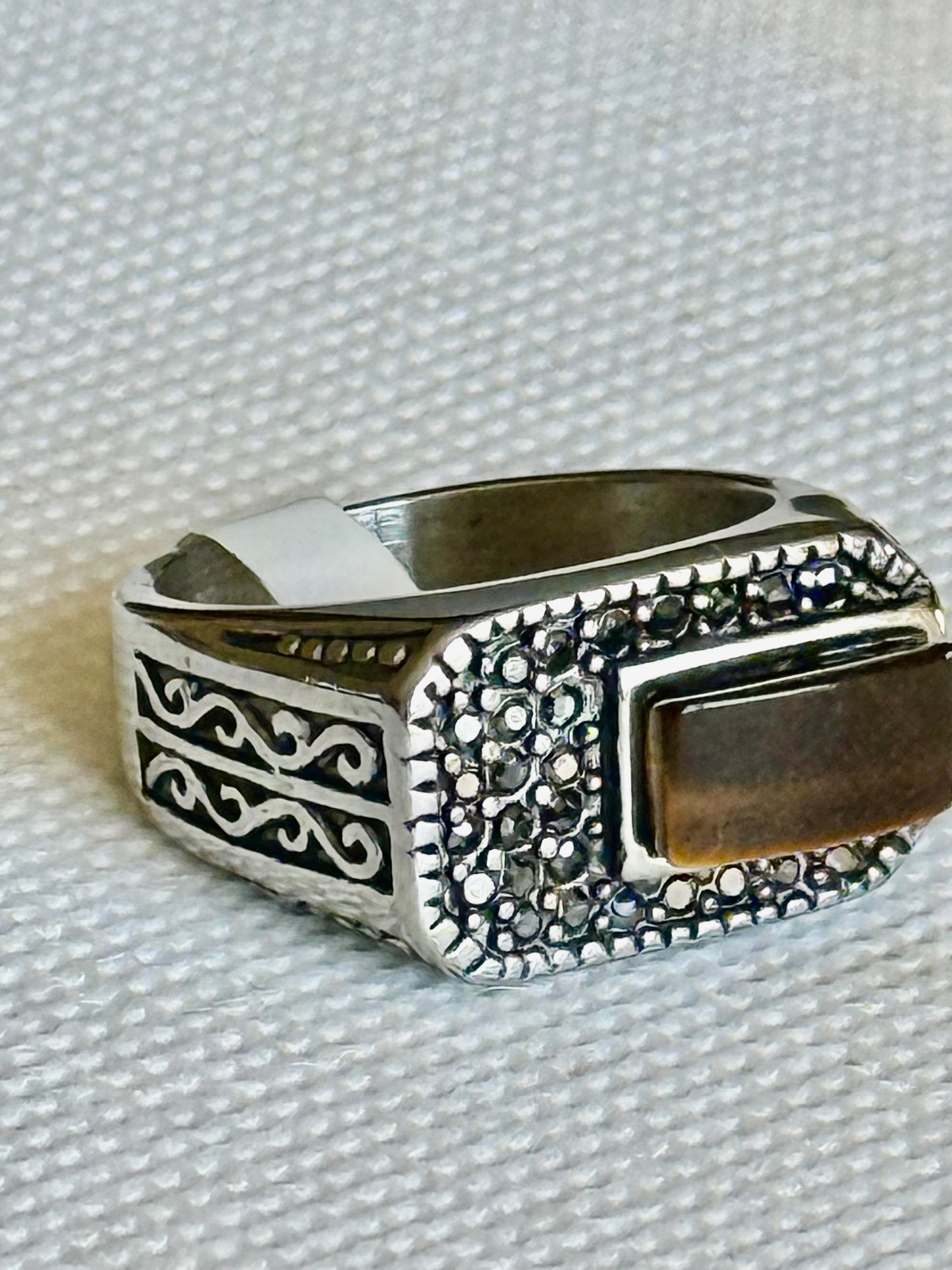 Men’s Tiger’s Eye Ring! 9
