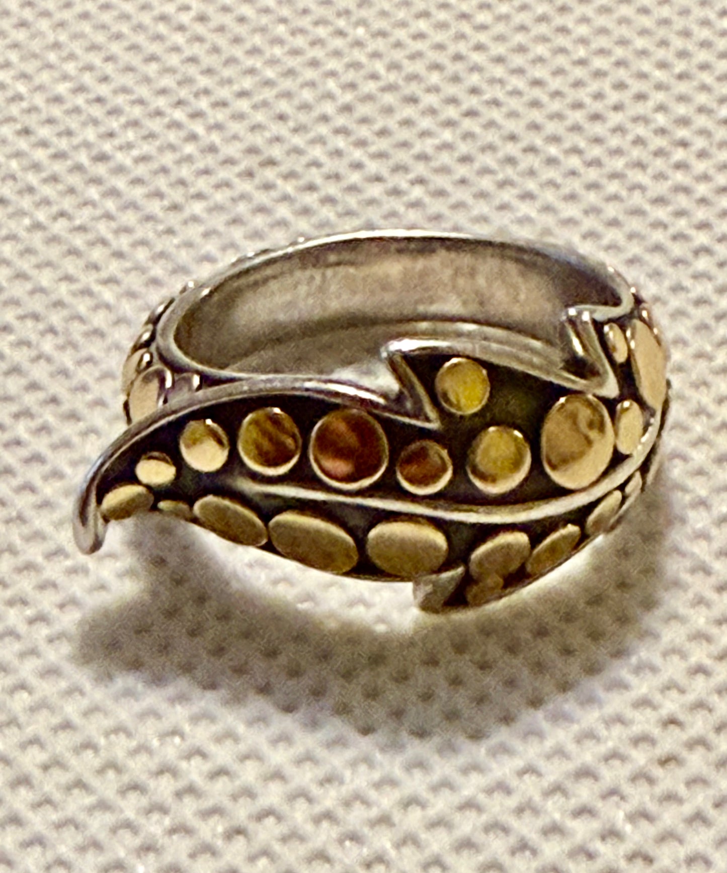 John Hardy Dot Leaf Ring! 7