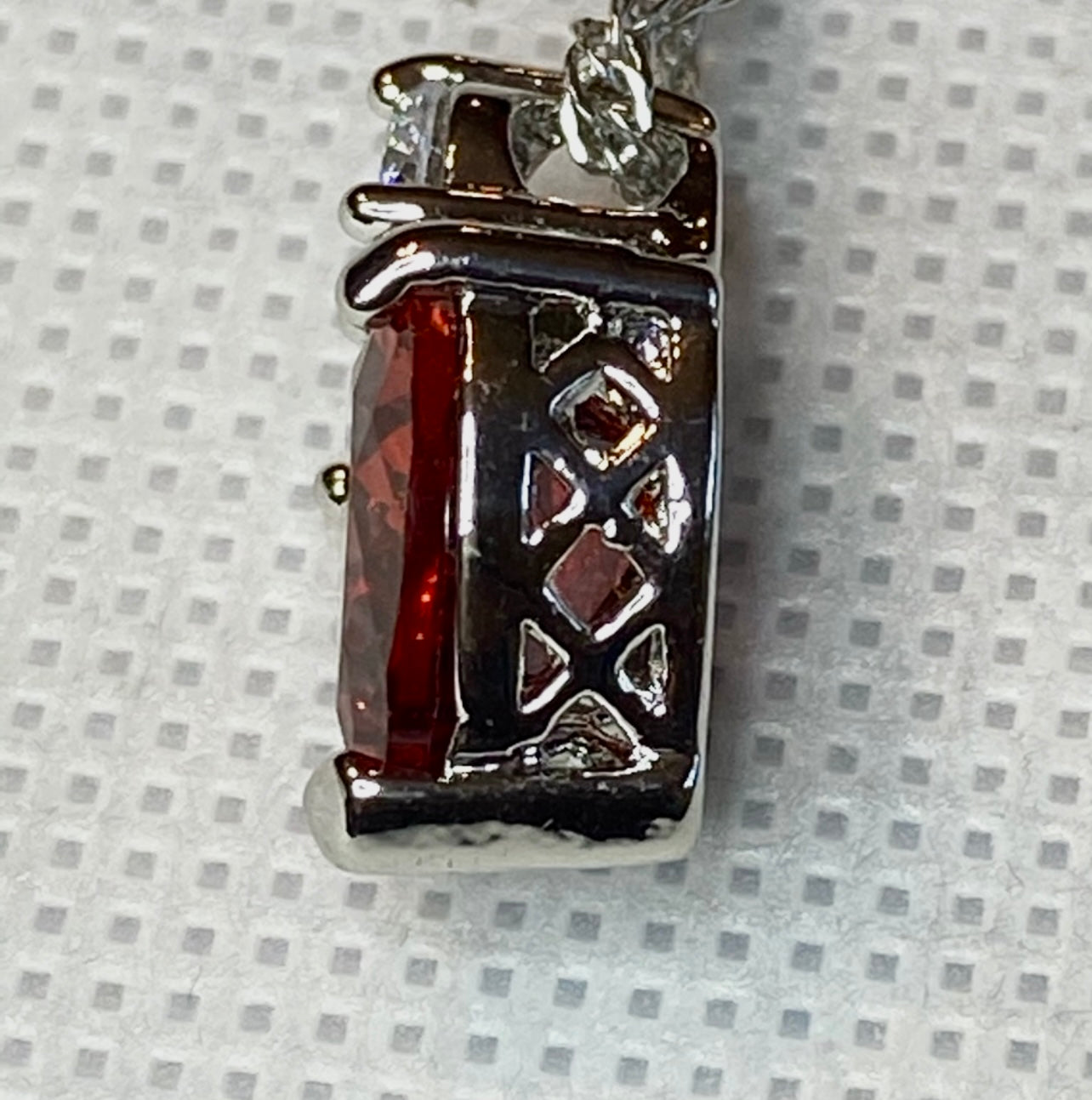 Heart Pendant Necklace!