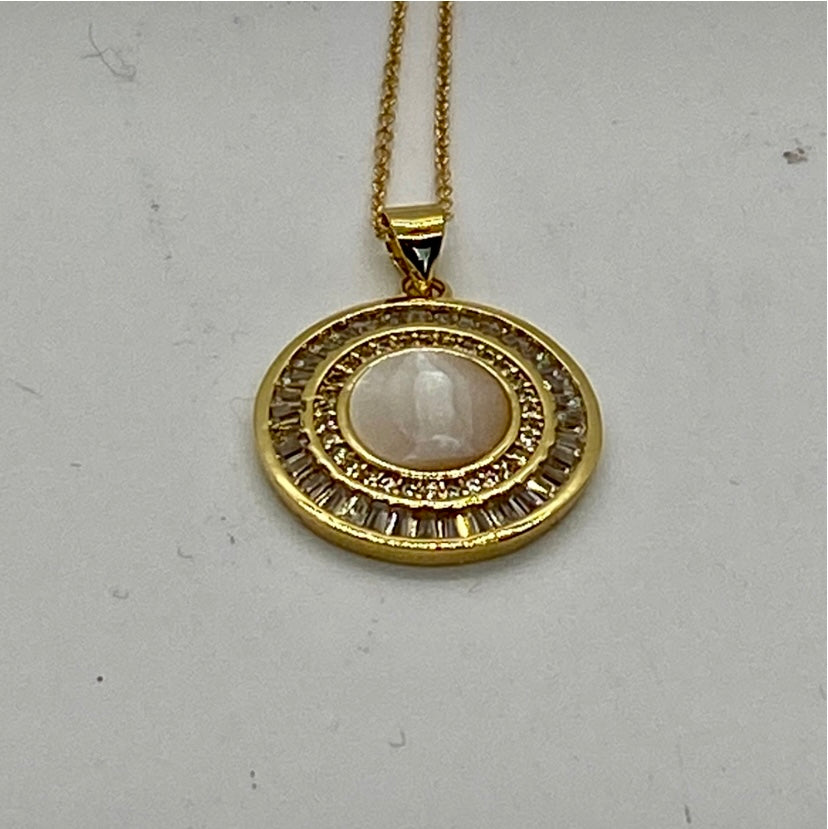 Gold Filled Pendant Necklace!