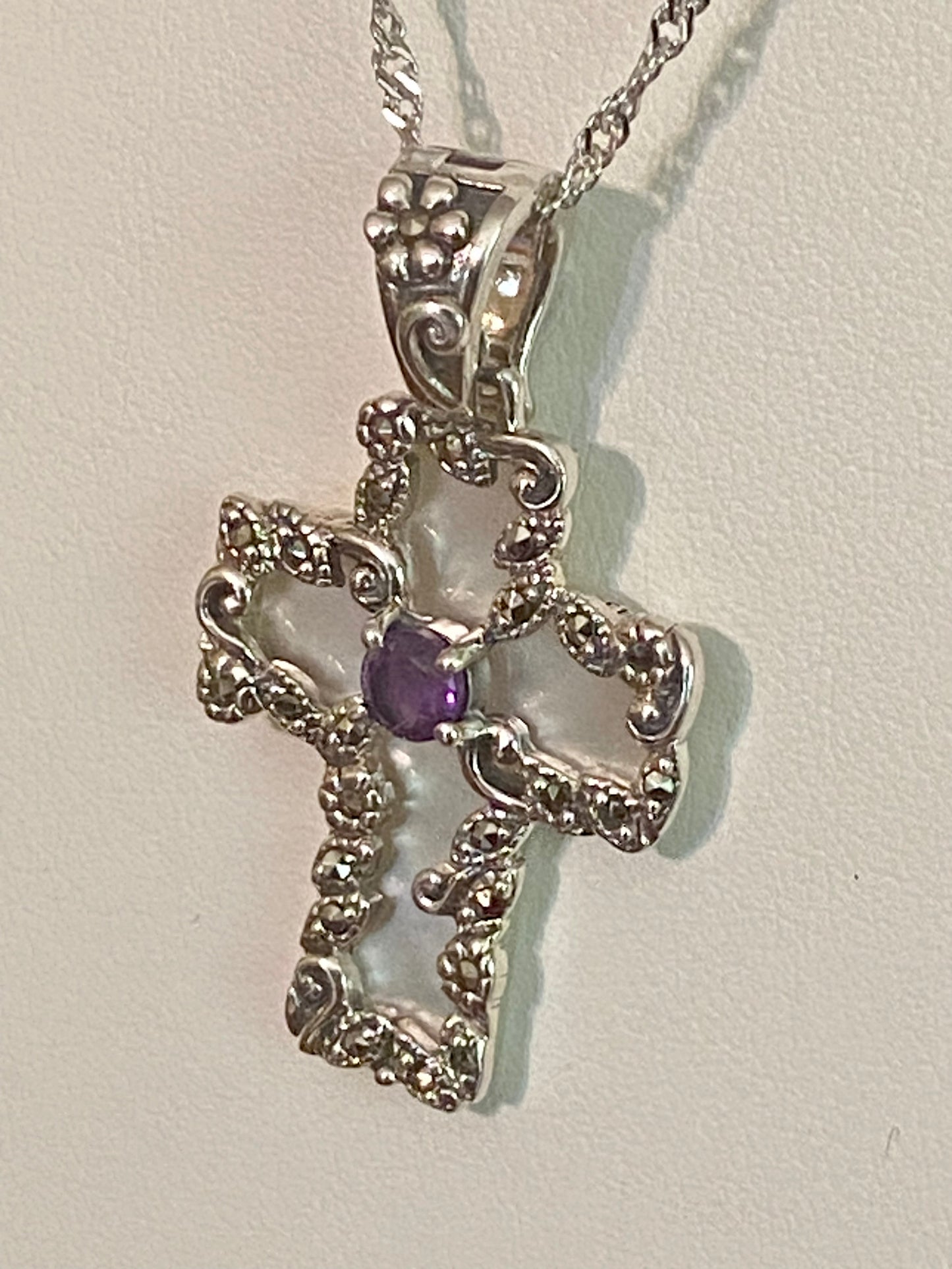 Silver Cross Pendant Necklace!