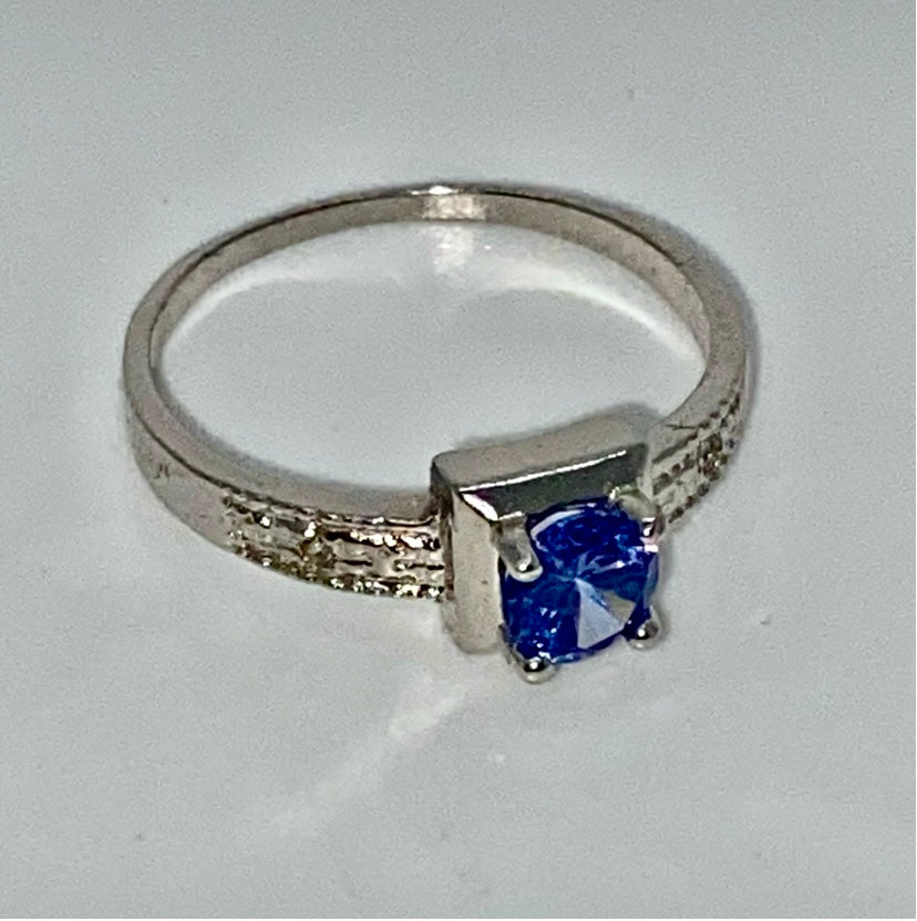 Tanzanite With Diamonds Ring!