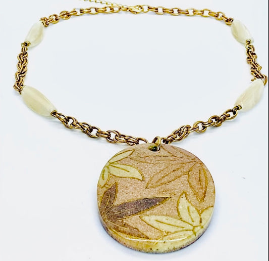 Ladies Leaf Themed Necklace!