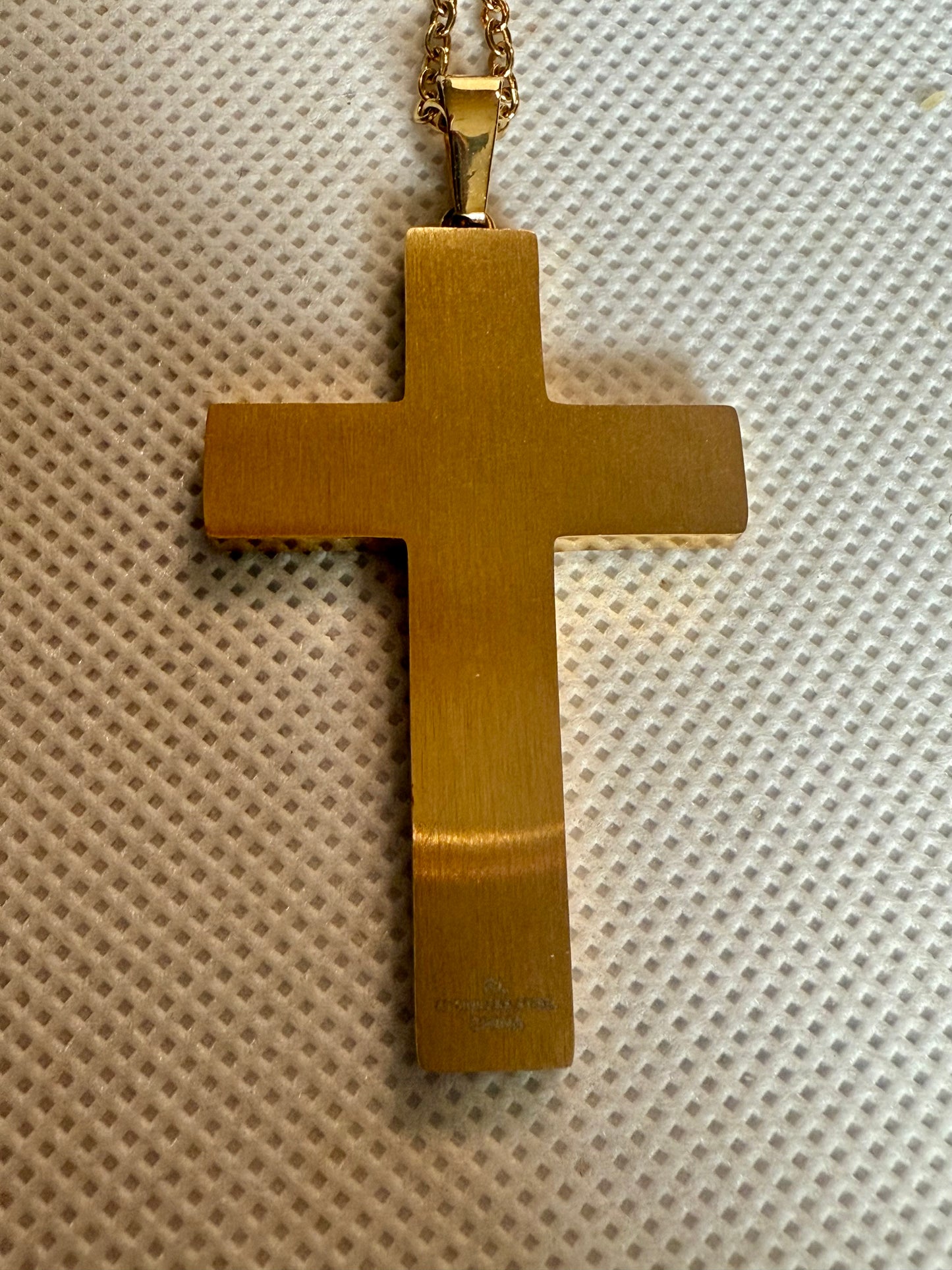 Cross Dangle Necklace!