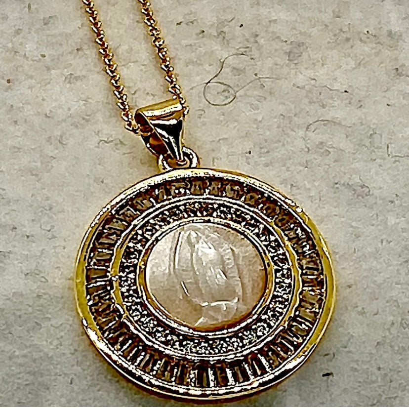 Gold Filled Pendant Necklace!