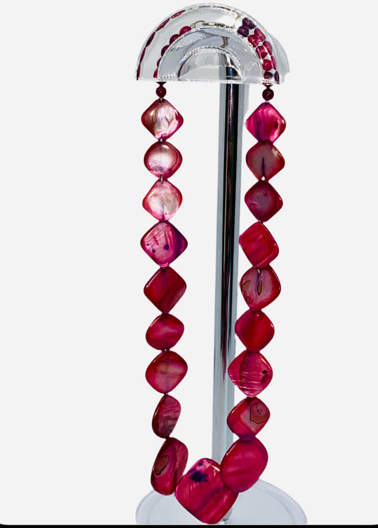 Rose Pearl Necklace!