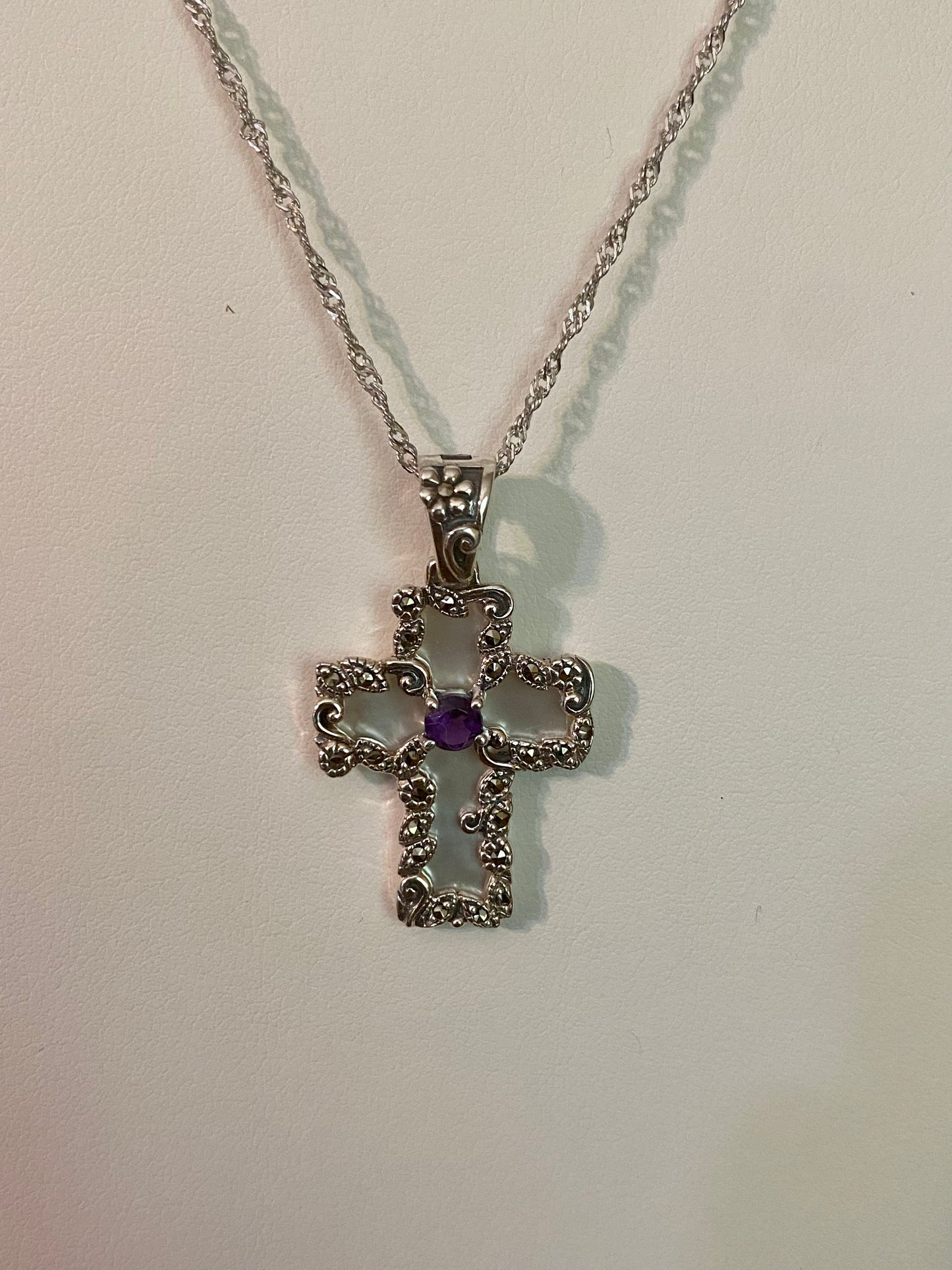 Silver Cross Pendant Necklace!