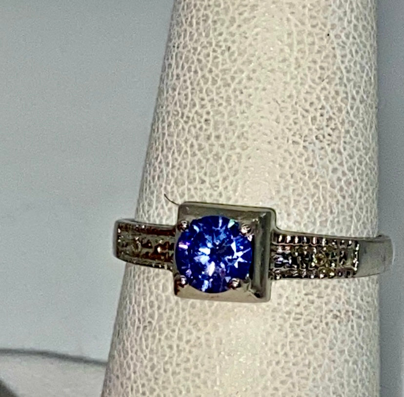 Tanzanite With Diamonds Ring!