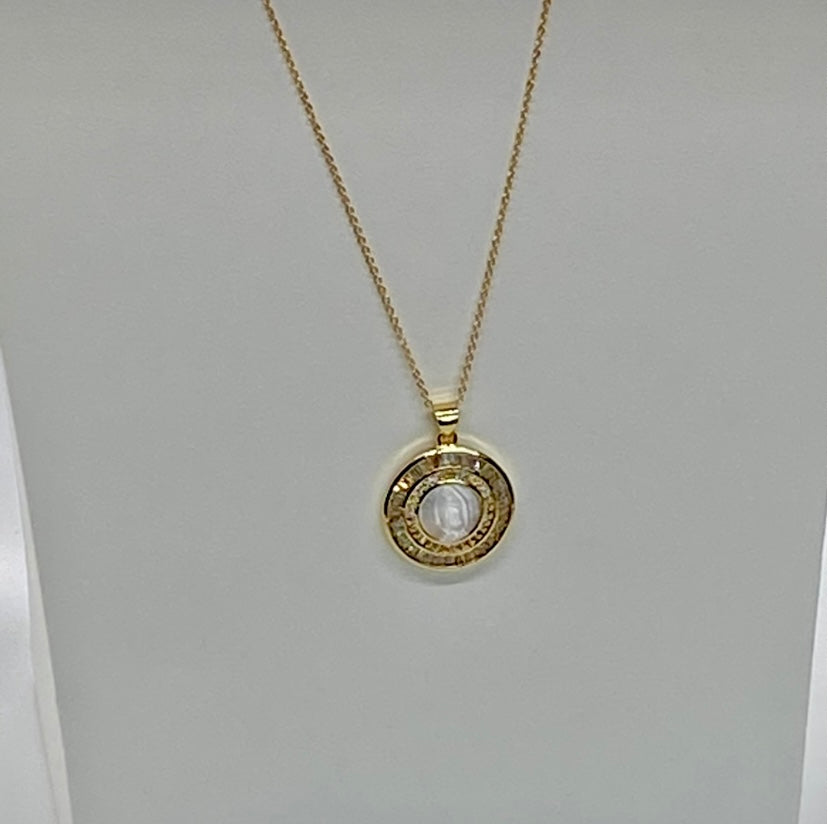 Gold Filled Pendant Necklace!