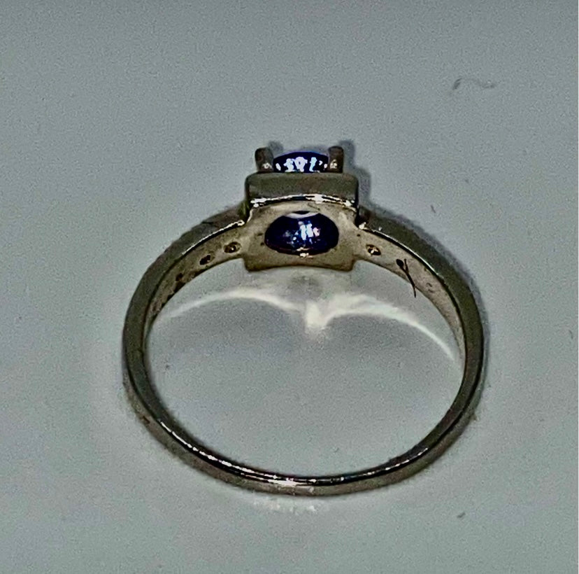 Tanzanite And Diamond Ring! 7