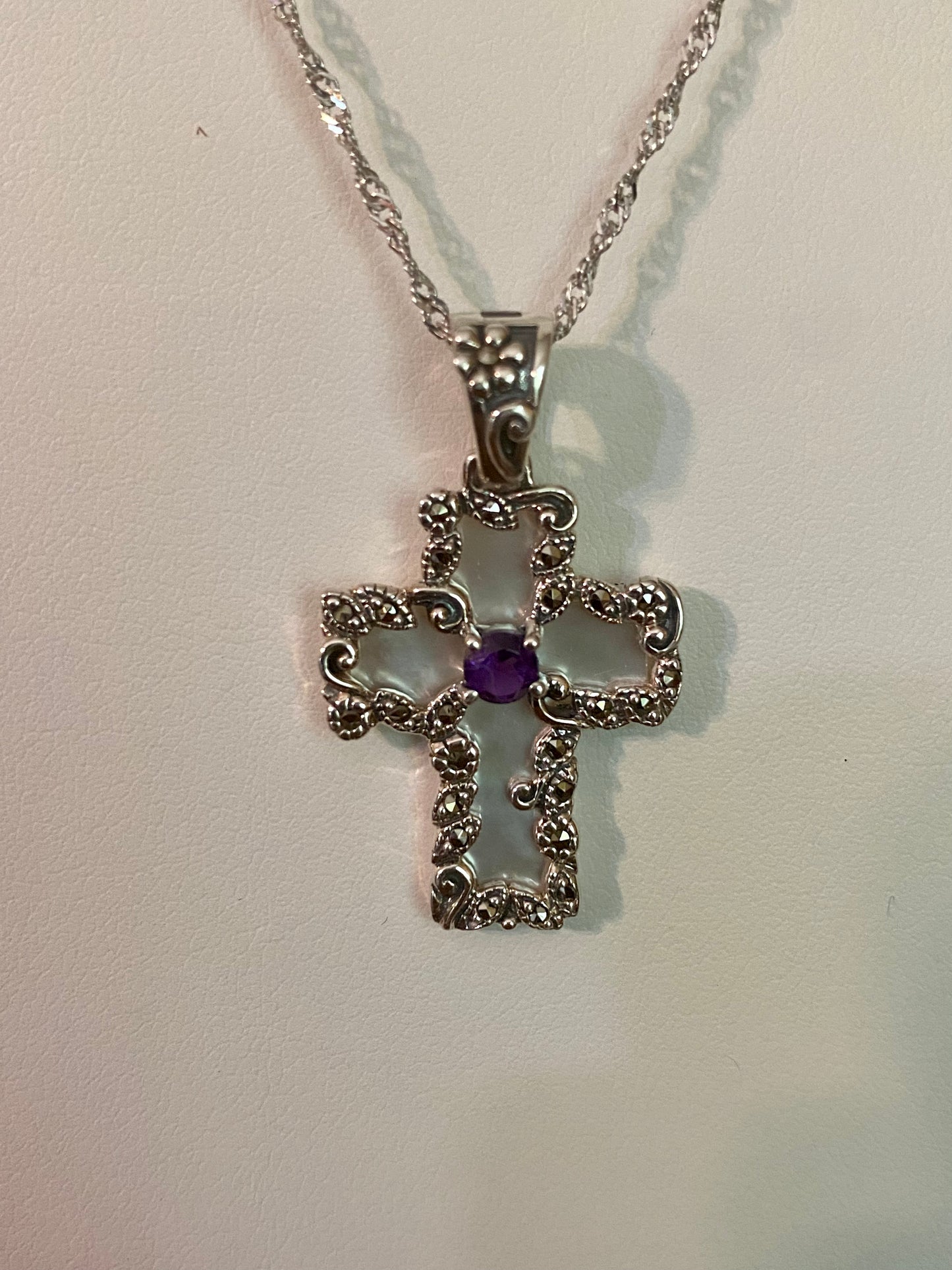 Silver Cross Pendant Necklace!