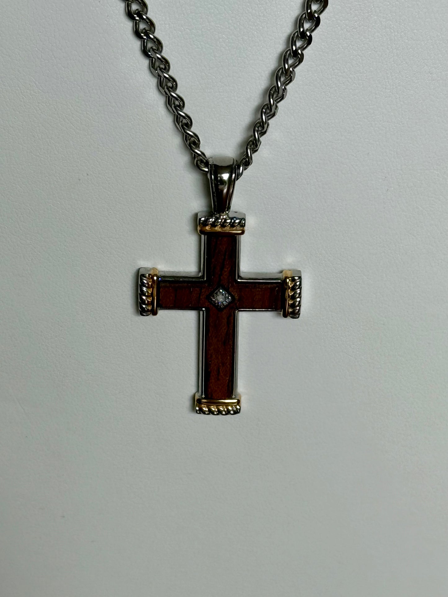 Cross Pendant Chain Necklace!