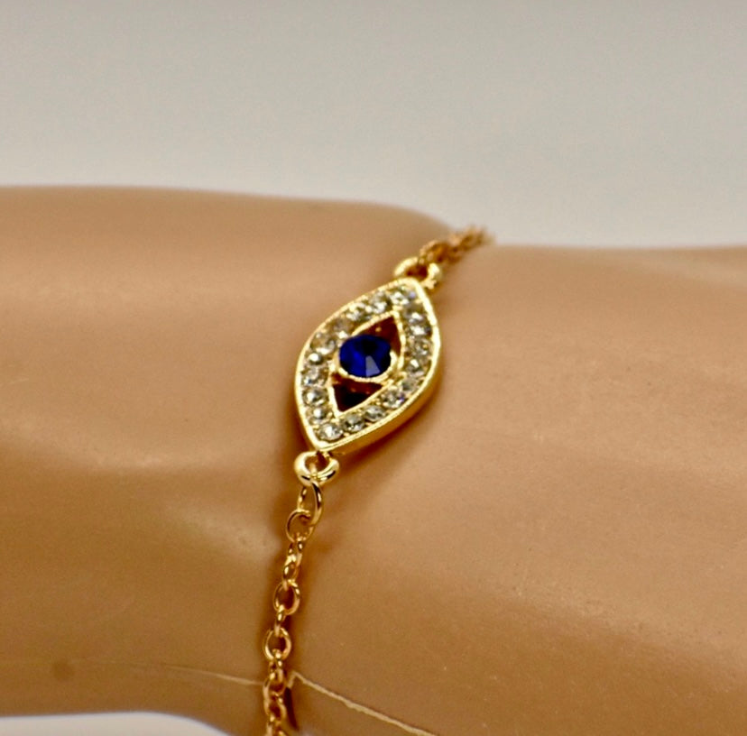 Ladies Rhinestone Bracelet!