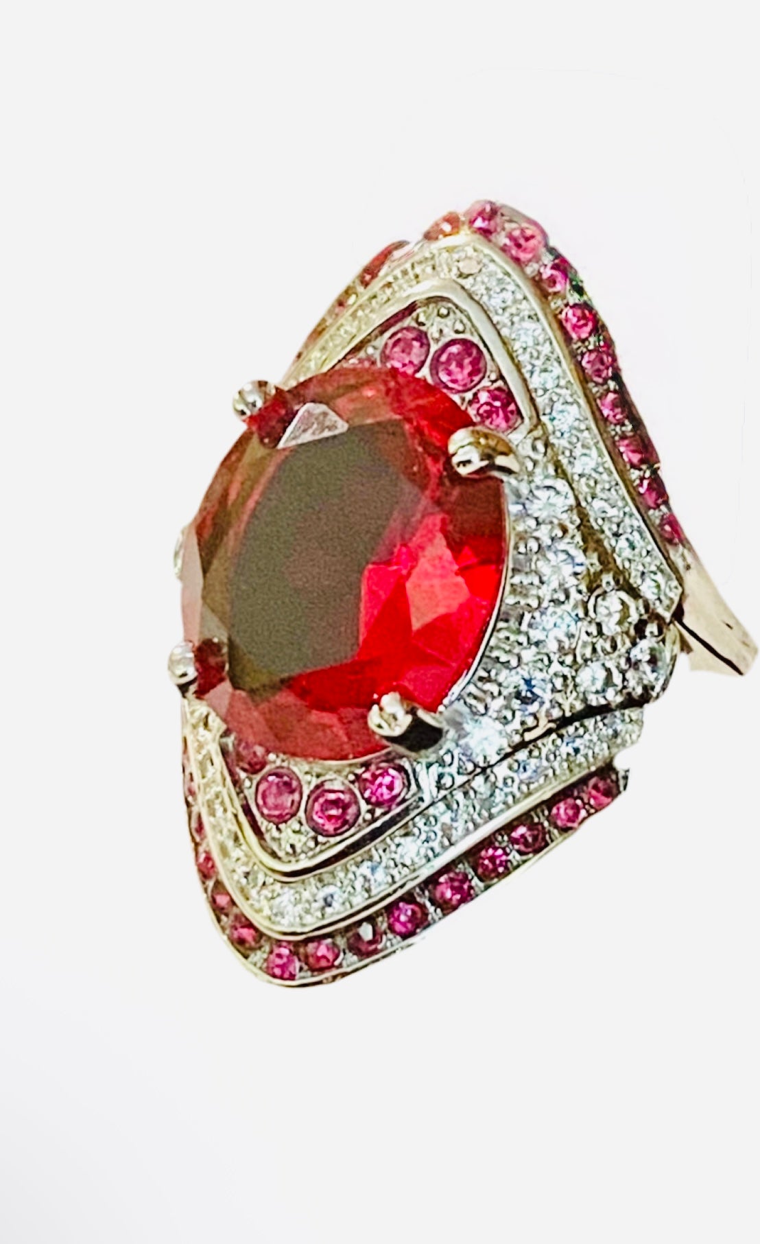 Ladies Royal Ruby Red Ring! 8