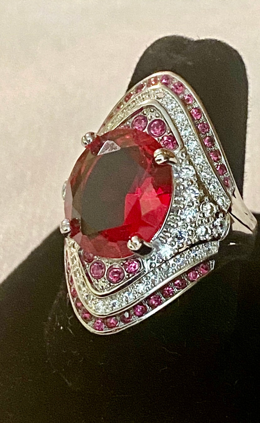 Ladies Royal Ruby Red Ring! 8
