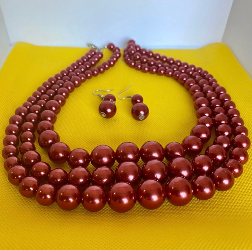 Ladies Multi-Layered Necklace!