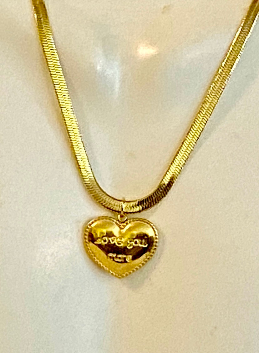 Heart Pendant Necklace!
