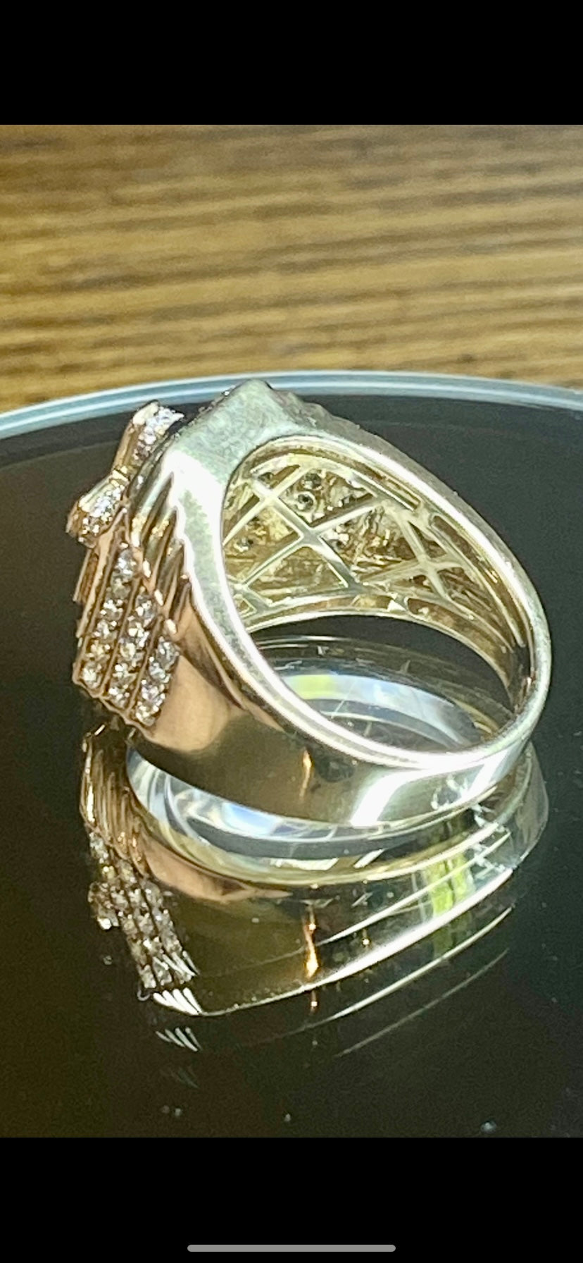 Bella Luce Cross Ring! 9