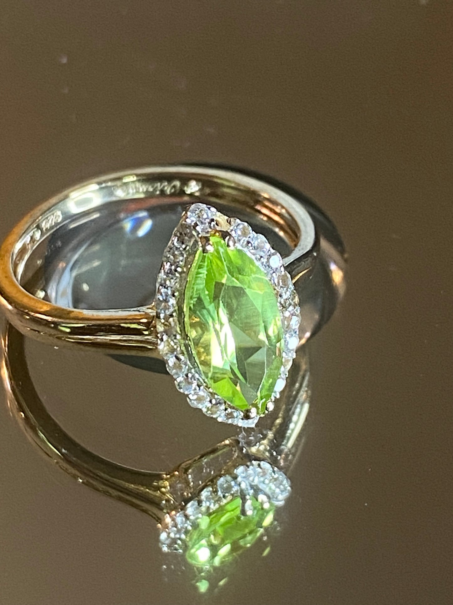 Peridot And White Topaz Ring! 7