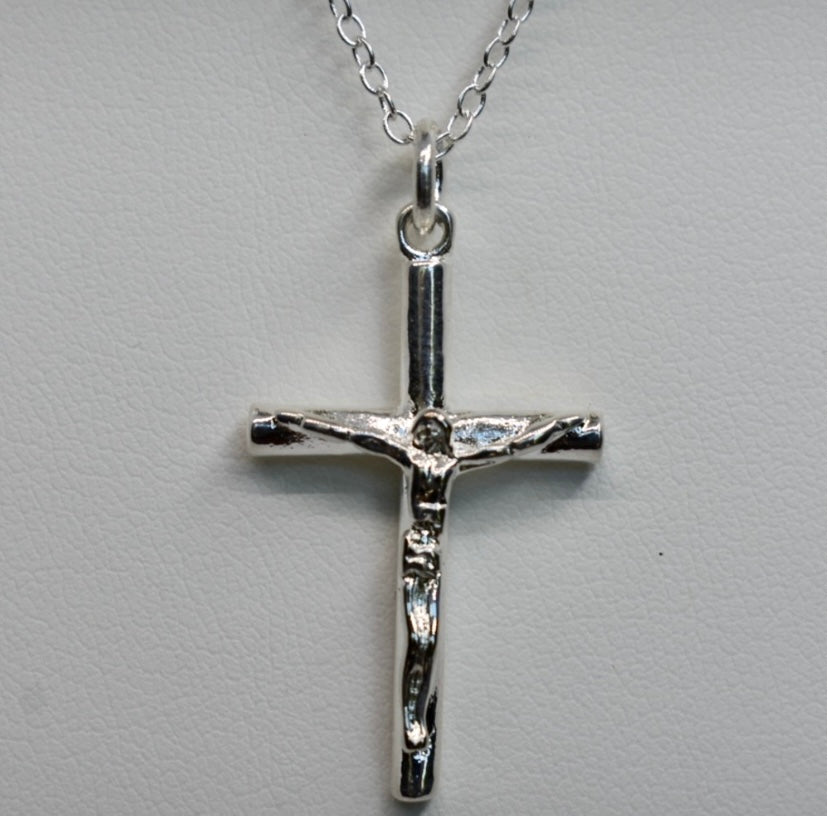 White-Gold Plated Cross Pendant Necklace!