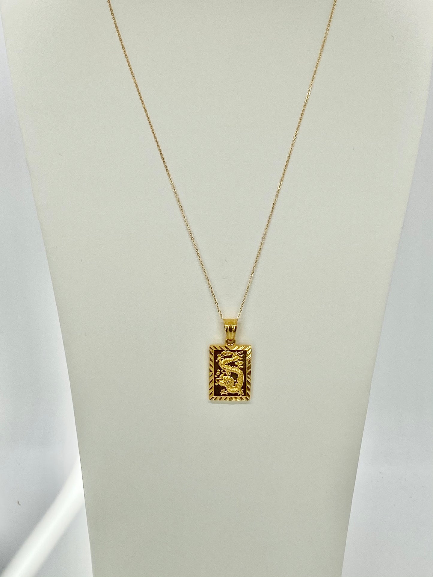 Gold Filled Pendant Necklace!