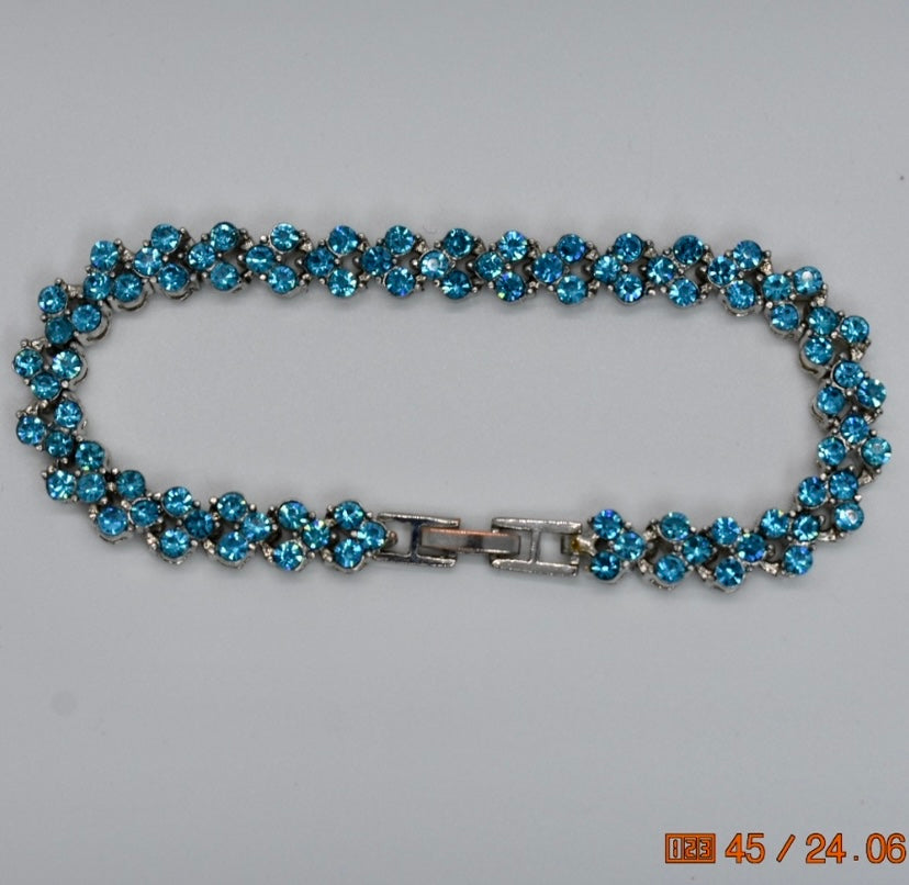 Ladies Tennis Bracelet!