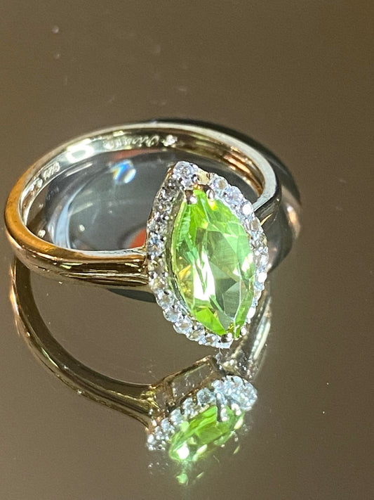 Peridot And White Topaz Ring! 7