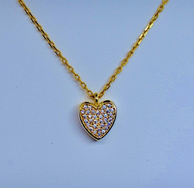 Ladies Heart Pendant Necklace!