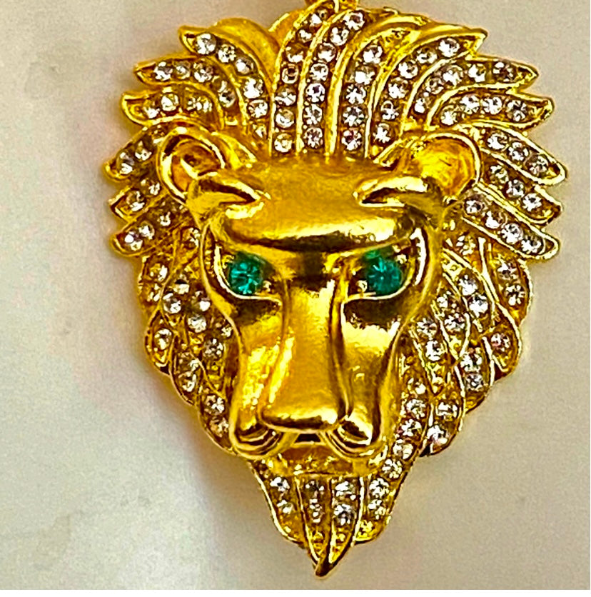 Lion’s Head Pendant Necklace!