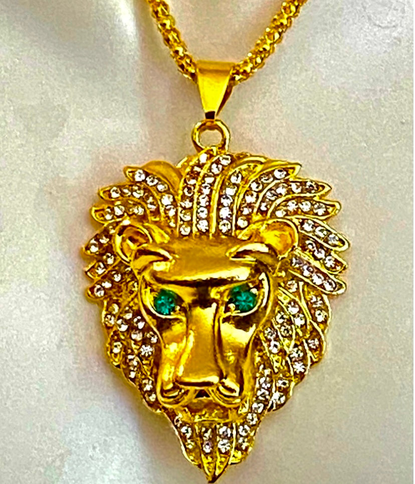 Lion’s Head Pendant Necklace!