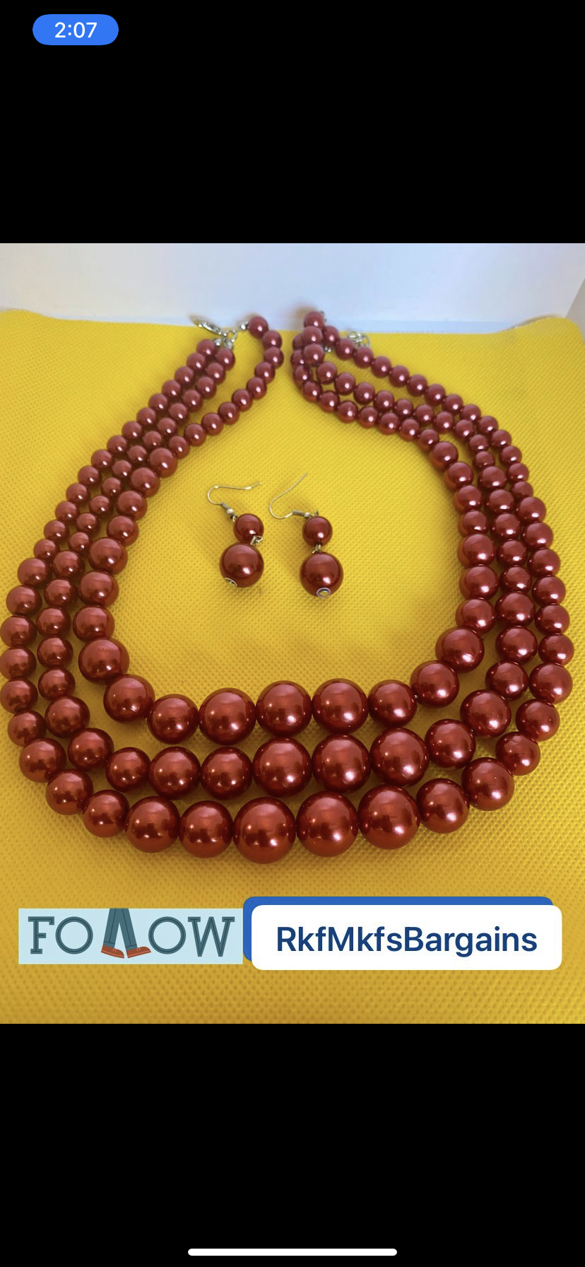 Ladies Multi-Layered Necklace!