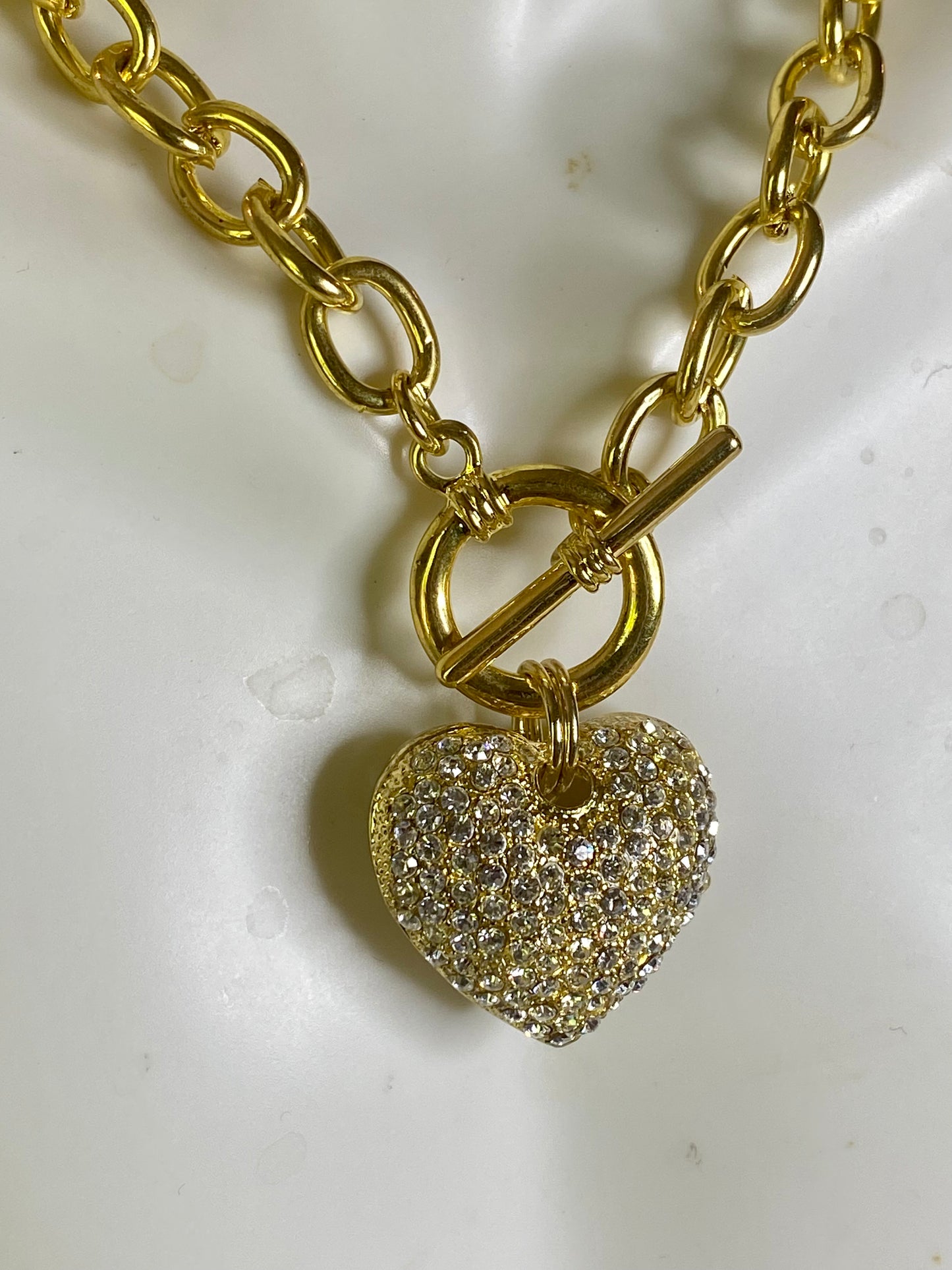 Ladies Heart Pendant Necklace!